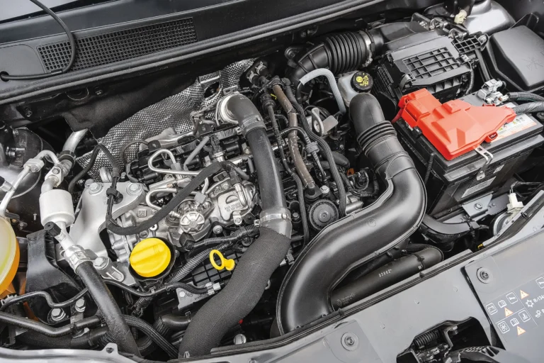 Com produção nacional, os motores 1.0 e 1.3 turbo flex da Renault prometem mais potência e menor consumo de combustível.